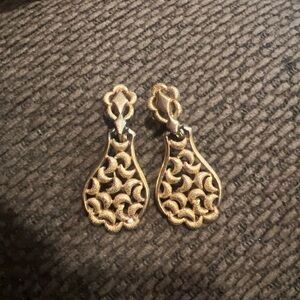 Elegant Gold Drop Earrings